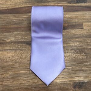 Elegant Lavender Silk Tie